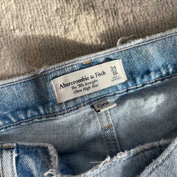 Abercrombie & Fitch The 90s Straight Ultra High Rise Curve Love Crossover Waist - Picture 4 of 5